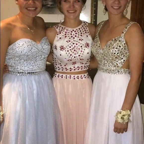 Prom Dress for sale !!! - Picture 6 of 6